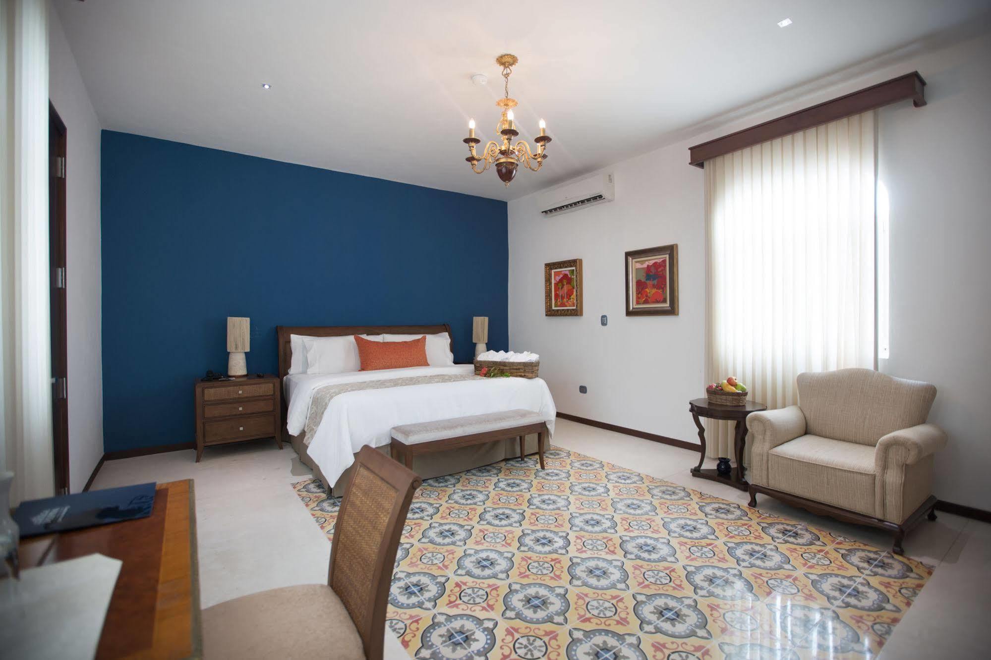 Delfina Boutique Hotel เมริดา ภายนอก รูปภาพ